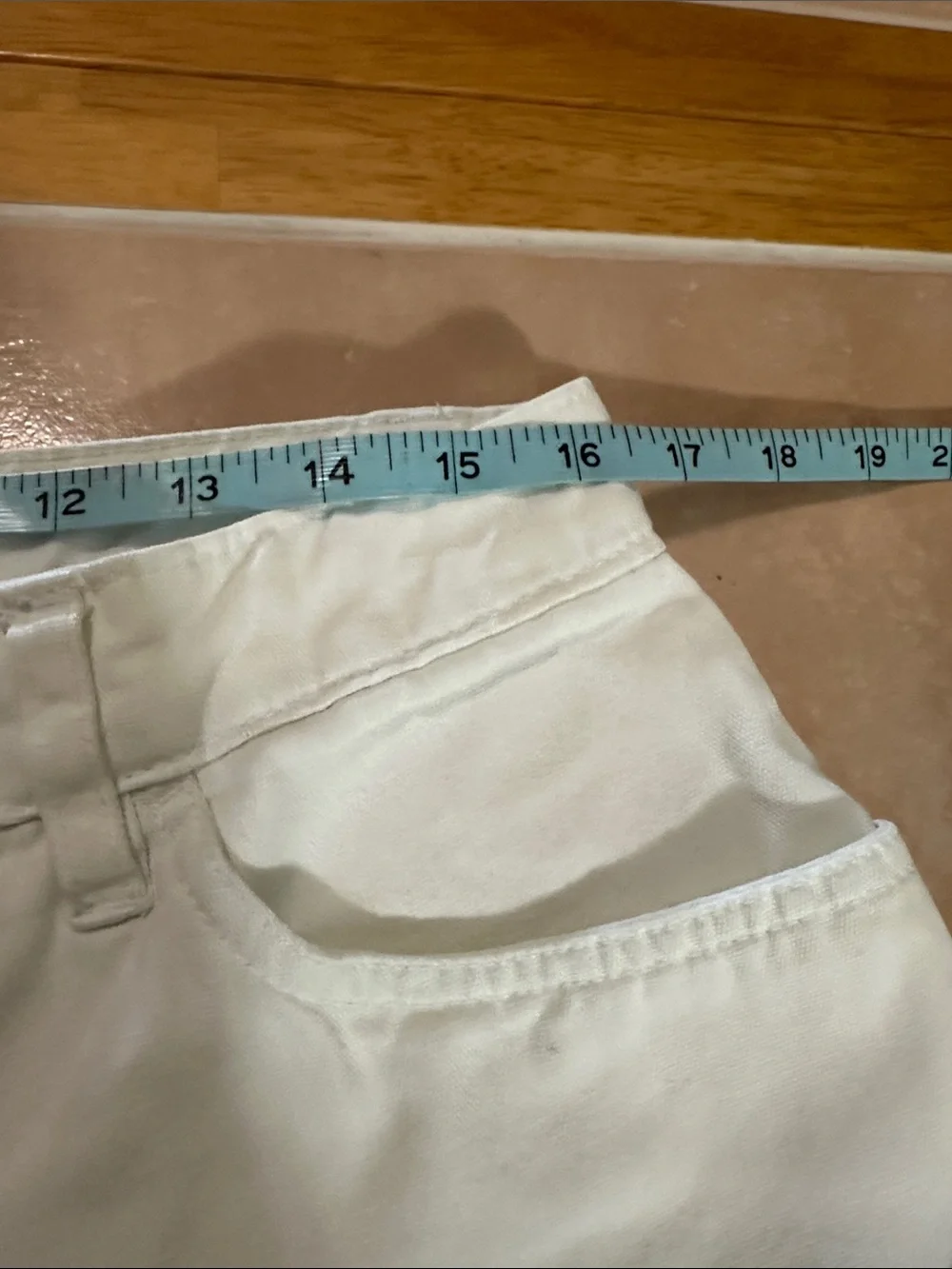bill blass White Straight-Leg Denim Capris